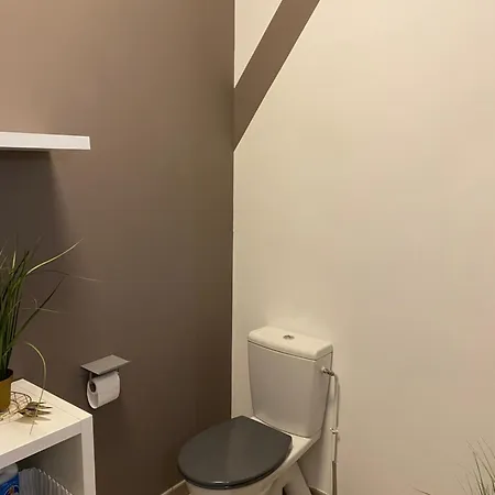 4 Personnes A 3 Mns De La Avec Jardin *