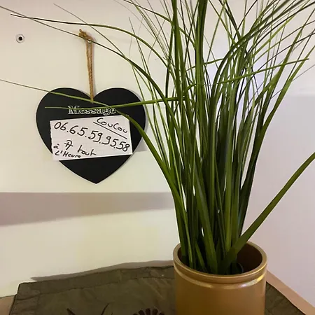 4 Personnes A 3 Mns De La Avec Jardin *